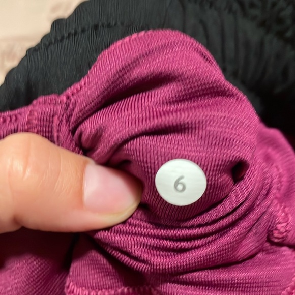 Lululemon shorts - Picture 4 of 4